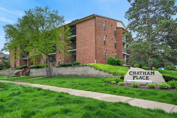 $275,000 | 780 Weidner Road, Unit 307, Buffalo Grove, IL 60089