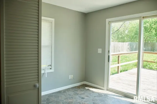 $205,000 | 436 Hickory Grove East, Quincy, IL 62305
