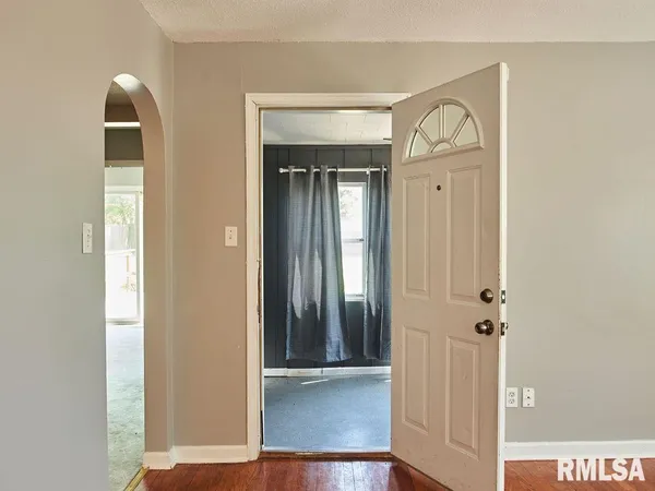 $205,000 | 436 Hickory Grove East, Quincy, IL 62305