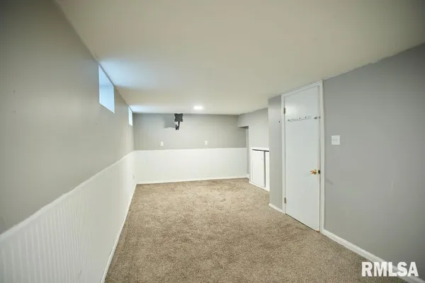 $205,000 | 436 Hickory Grove East, Quincy, IL 62305