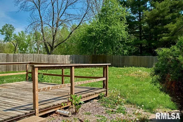 $205,000 | 436 Hickory Grove East, Quincy, IL 62305