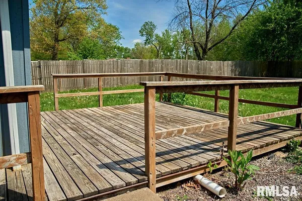 $205,000 | 436 Hickory Grove East, Quincy, IL 62305