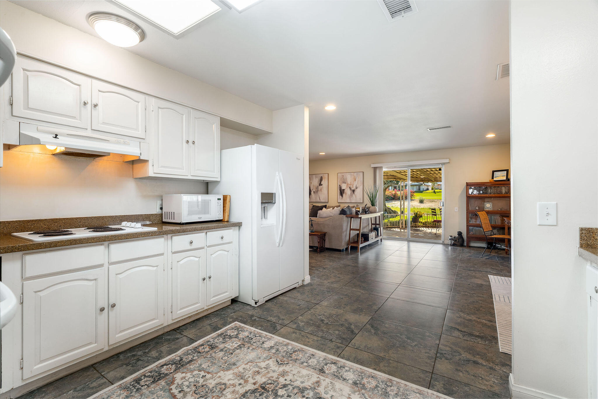 42735 Kansas Street Palm Desert, CA 92211 - Photo 19 of 48 42735KansasSt-18