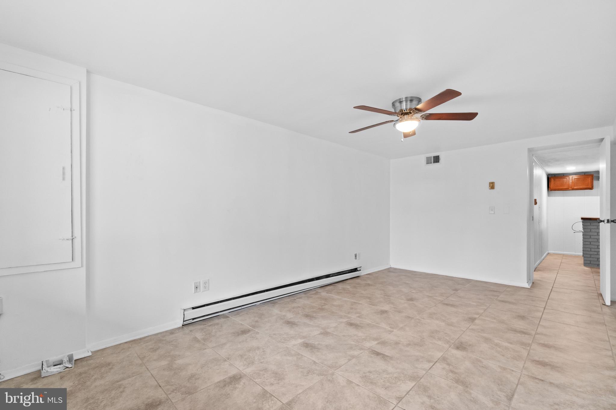 981 Westway Annapolis, MD 21409 - Photo 24 of 38 an empty room