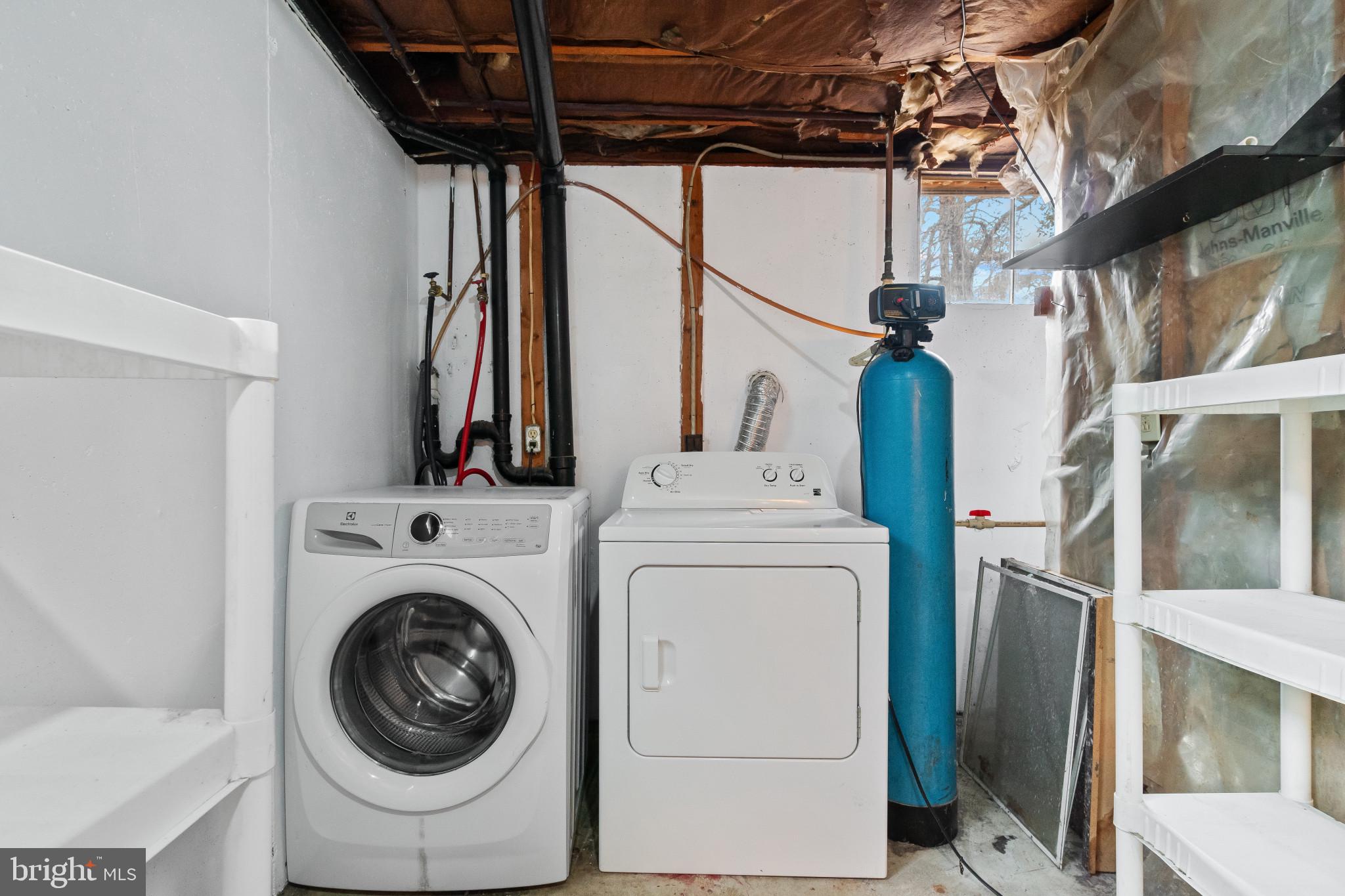 981 Westway Annapolis, MD 21409 - Photo 33 of 38 a view of washer and dryer