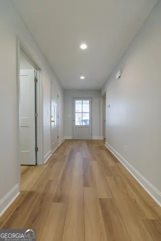 a view of empty room with window