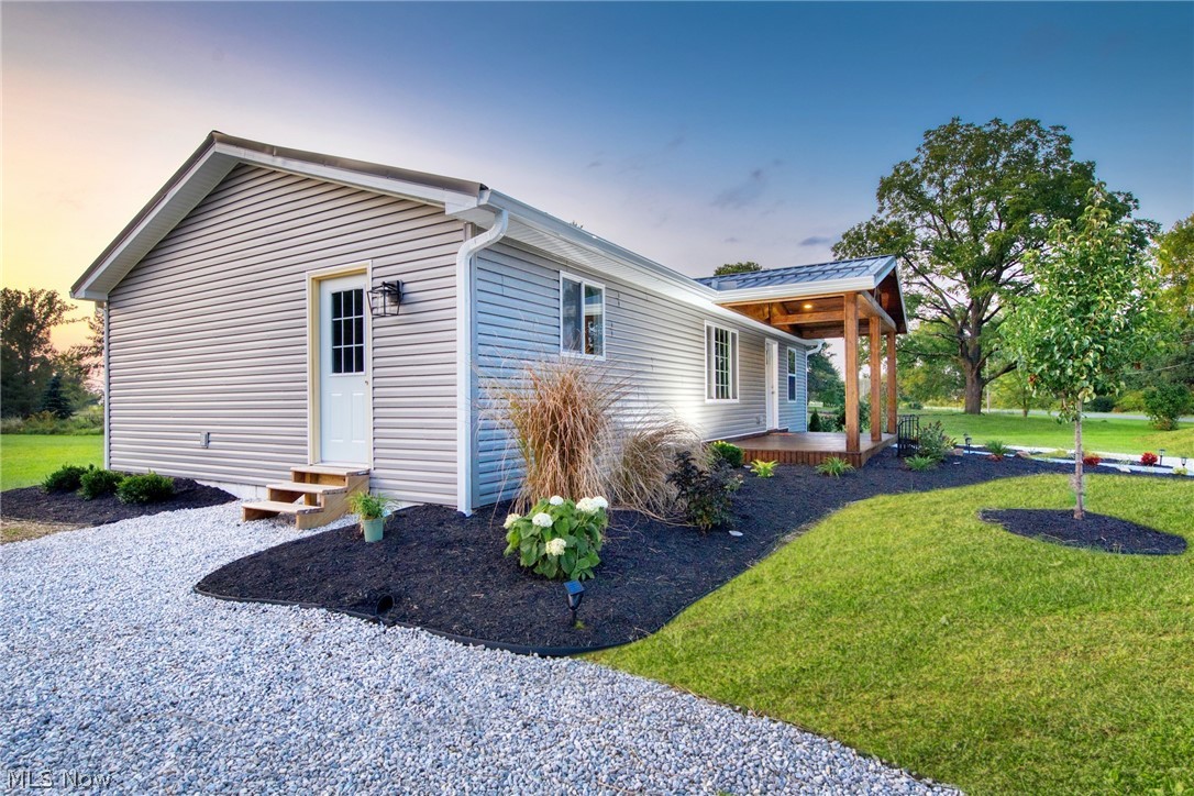 5981 Ridge Road Cortland, OH 44410 - Photo 3 of 35 Gallery Image 3
