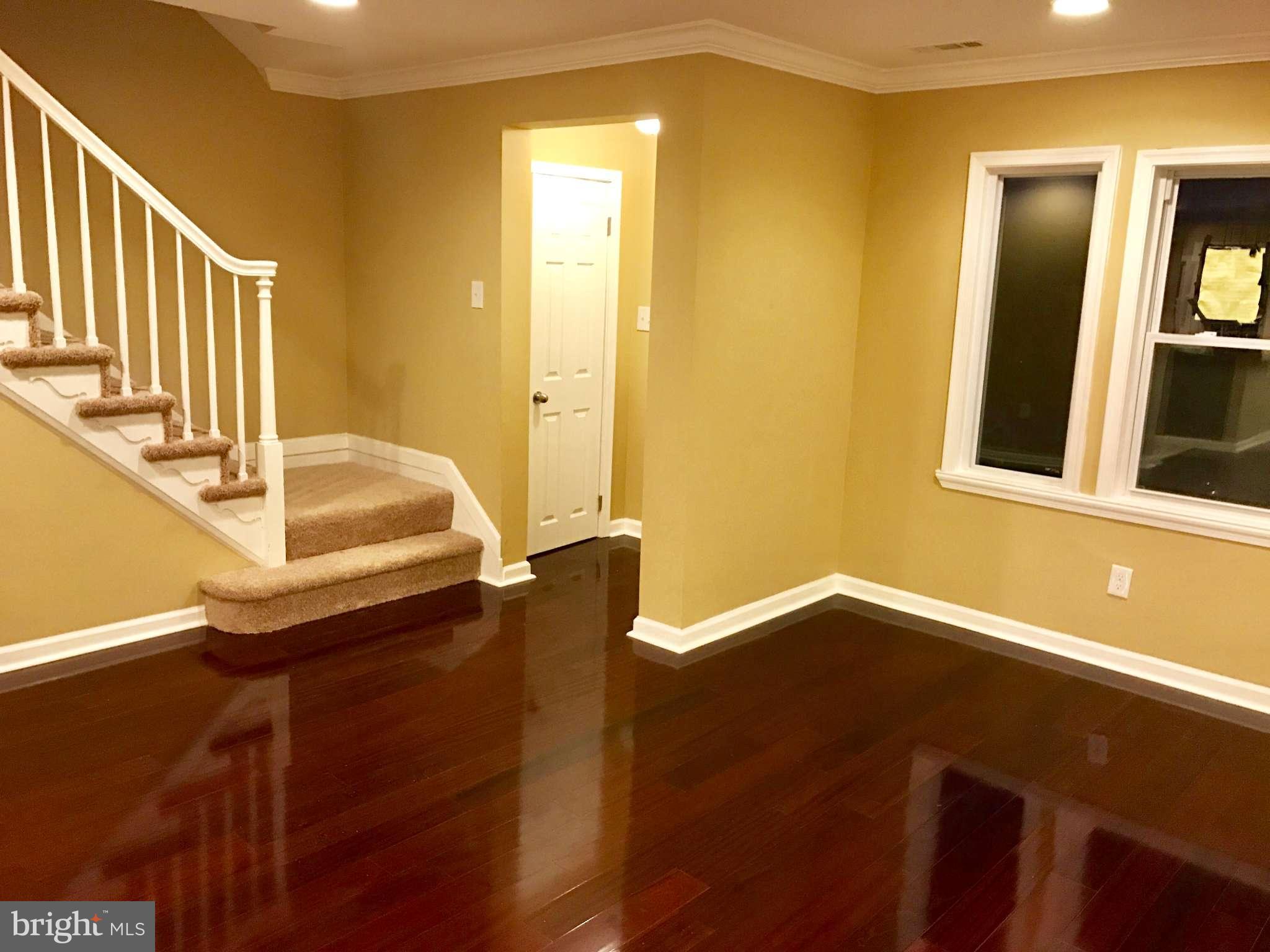 1508 Winford Road Baltimore, MD 21239 - Photo 11 of 26 Living Room