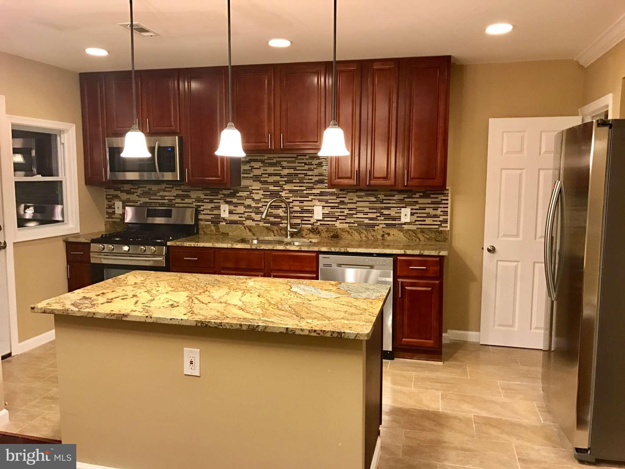 1508 Winford Road Baltimore, MD 21239 - Photo 3 of 26 Kitchen