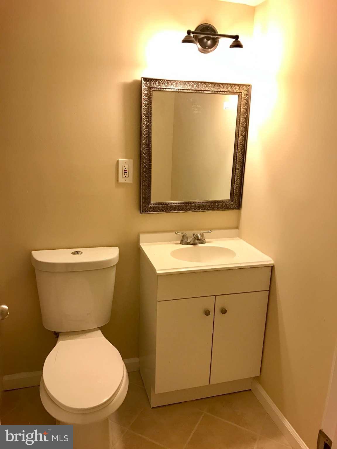 1508 Winford Road Baltimore, MD 21239 - Photo 21 of 26 Bath