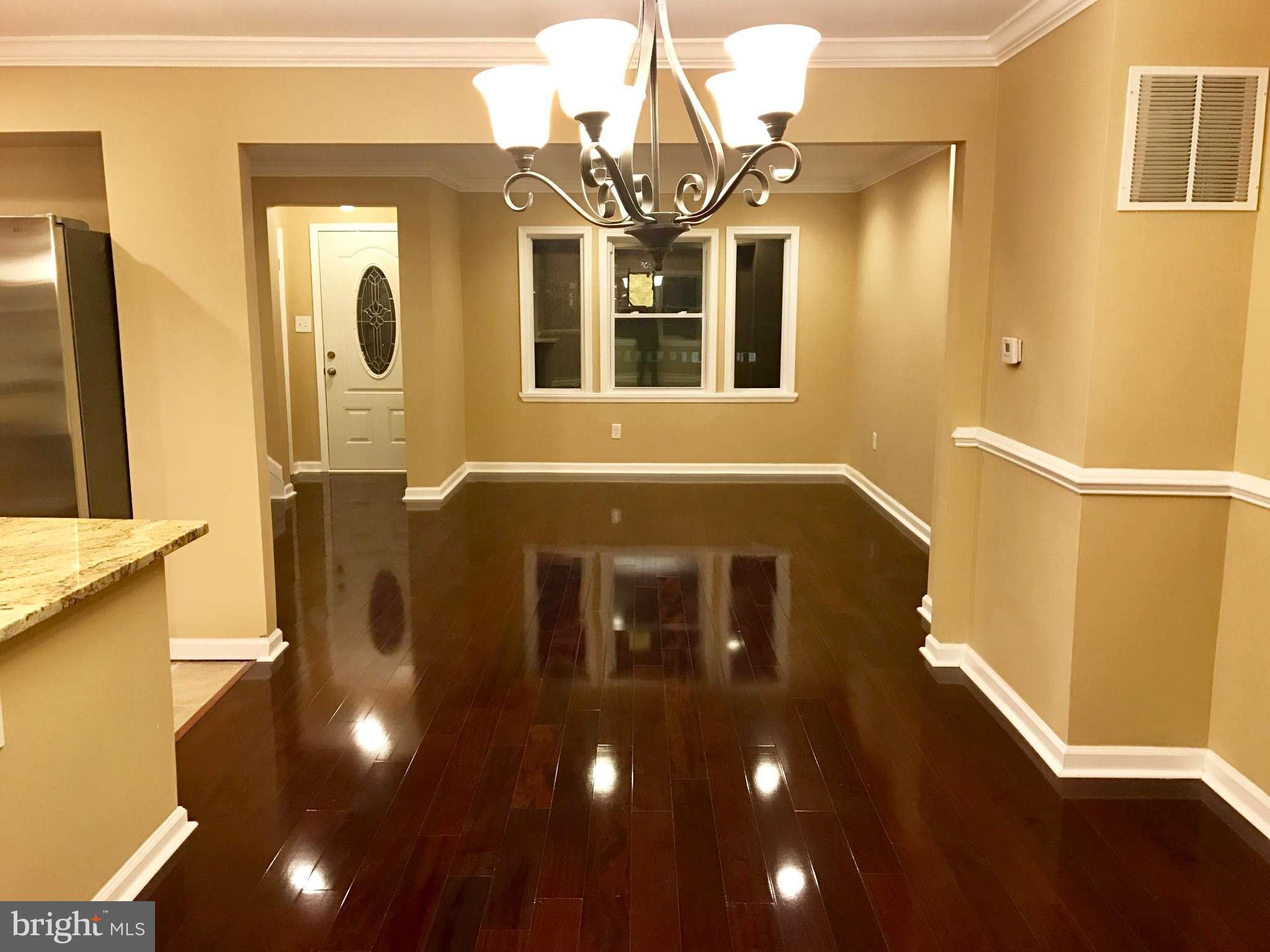 1508 Winford Road Baltimore, MD 21239 - Photo 8 of 26 Dining Room