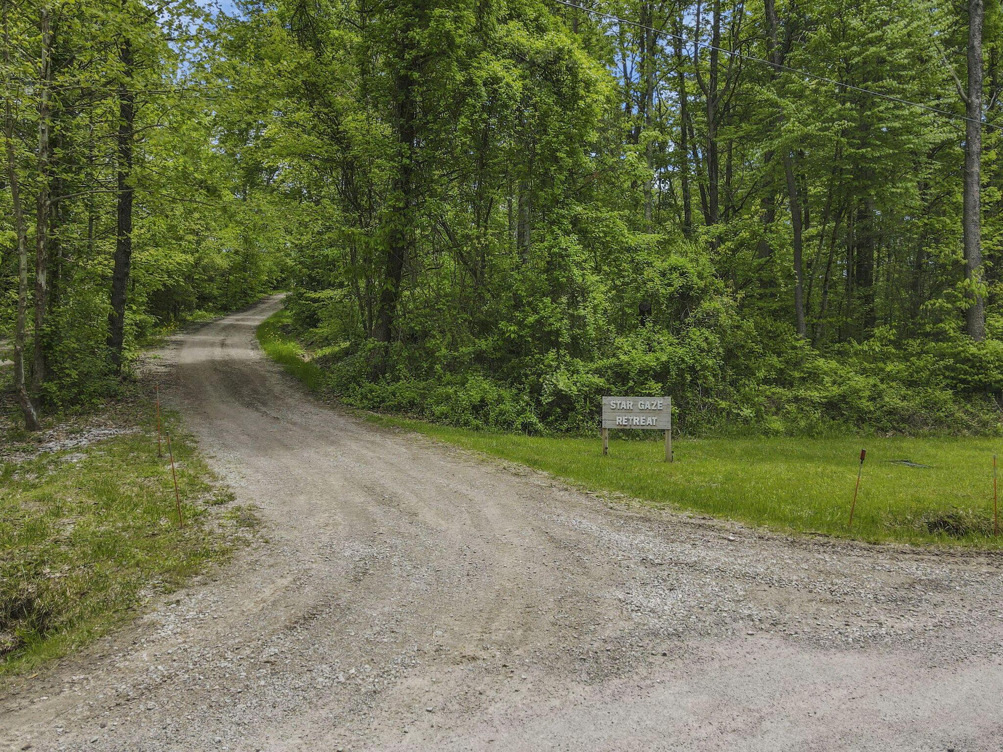 18682 Griffith Road Logan, OH 43138 - Photo 2 of 44 18682 private driveway