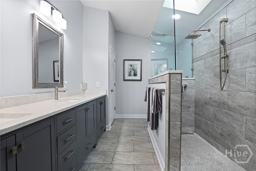 6 Ramsgate Road Savannah, GA 31419 - Photo 18 of 39 Main bath upgraded!