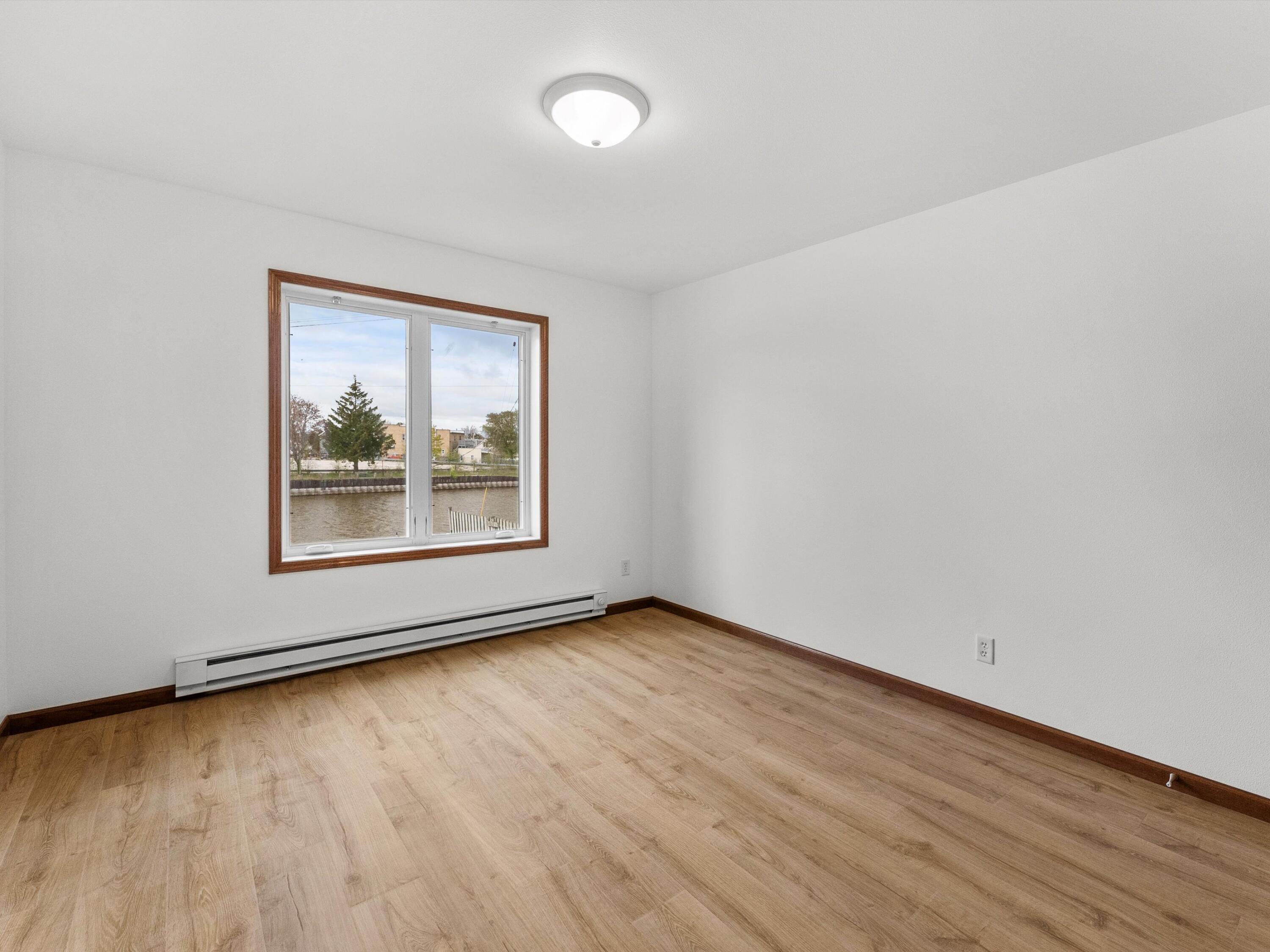 1609 16th Street, Unit D Two Rivers, WI 54241 - Photo 9 of 27 Master