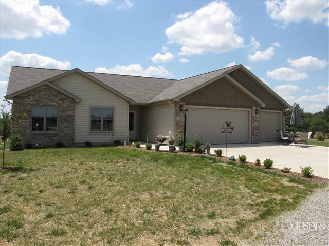 15710 Feighner Road Roanoke, IN 46783 - Photo 2 of 29