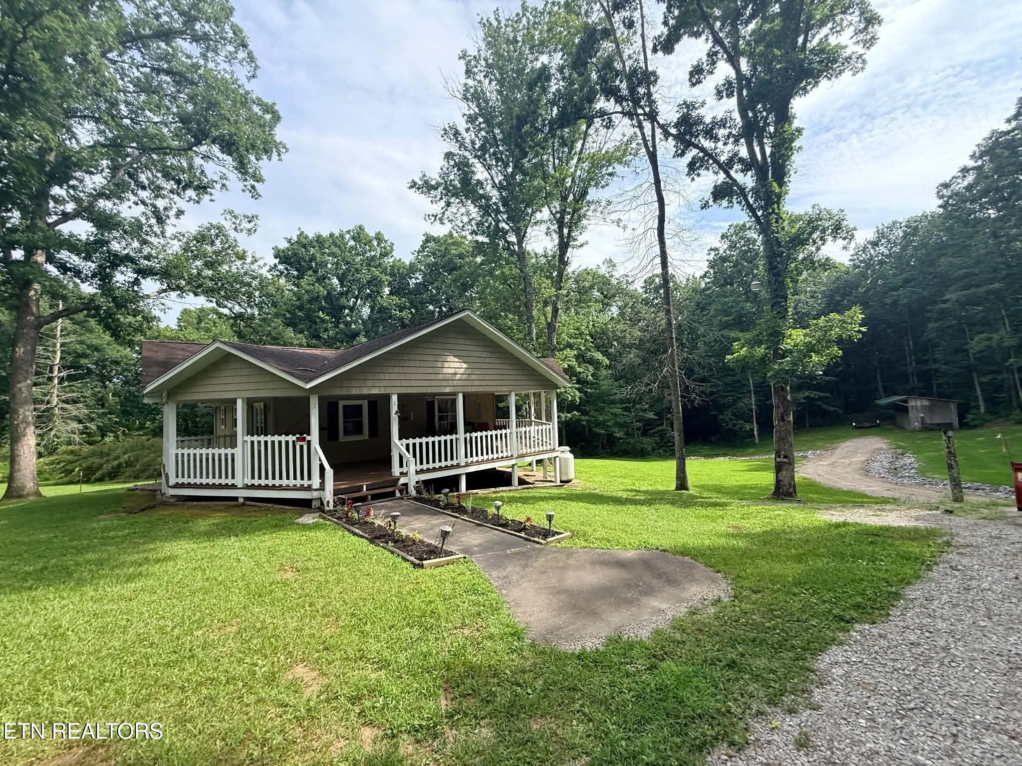 1250 Darrow Ridge Road Jamestown, TN 38556 - Photo 31 of 37