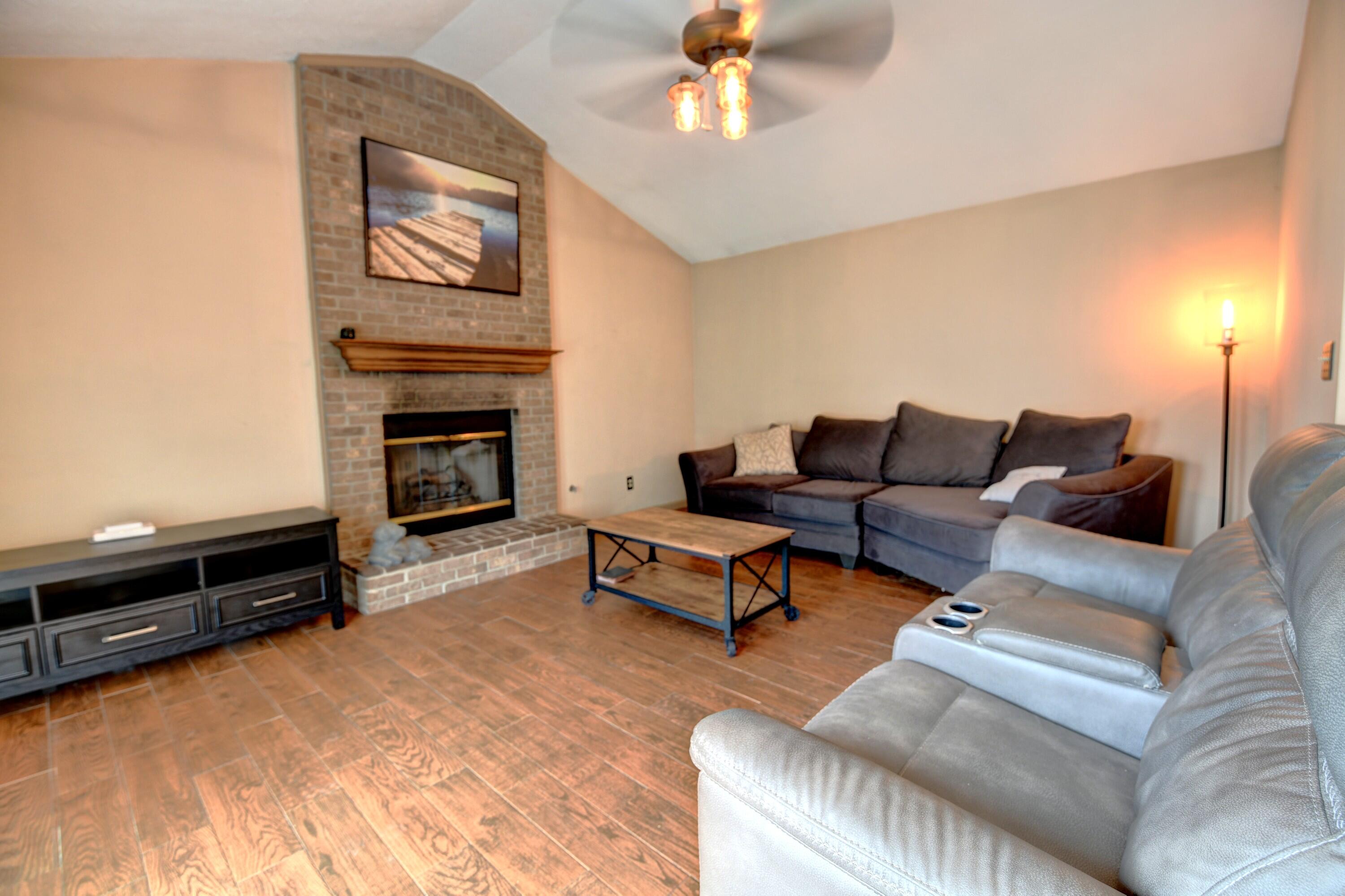 2820 Sandersville Road Lexington, KY 40511 - Photo 17 of 40 DSC_7458_59_60