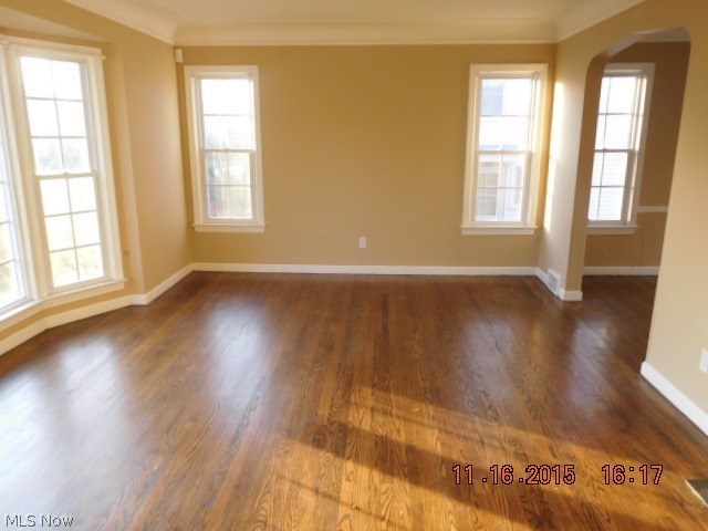 3423 Milverton Road Cleveland, OH 44120 - Photo 2 of 16