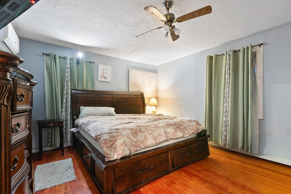 13 Hitchcock Road Worcester, MA 01603 - Photo 11 of 40