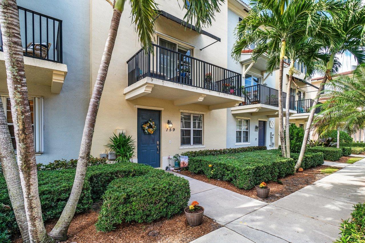 003-159GreenwichCircle-Jupiter-FL-33458-