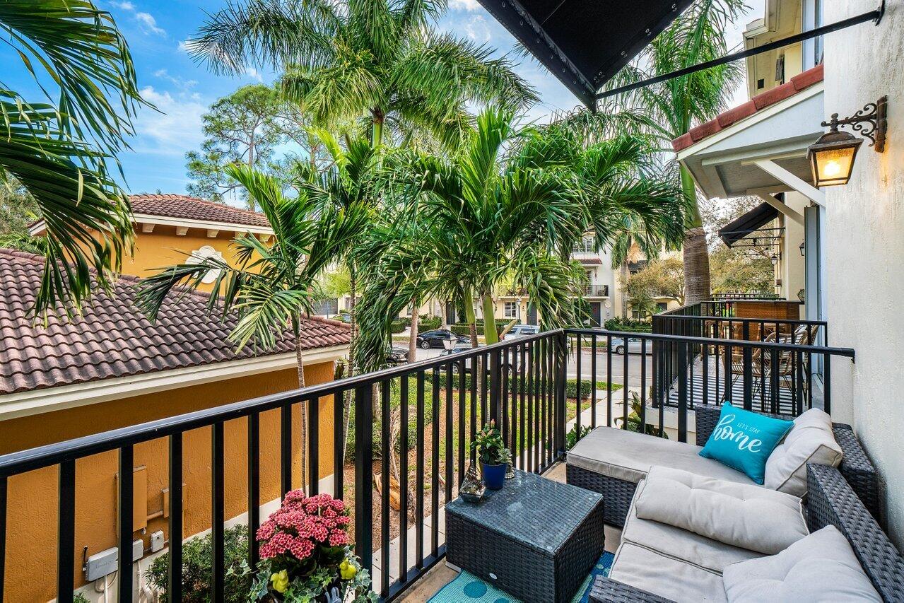 159 Greenwich Circle Jupiter, FL 33458 - Photo 22 of 30 Balcony overlooking the Pool