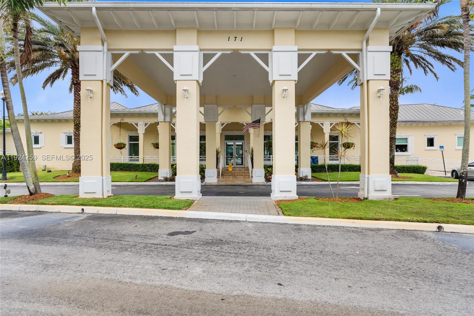 230 Southeast 29th Avenue, Unit 12 Homestead, FL 33033 - Photo 25 of 29 a view of small space
