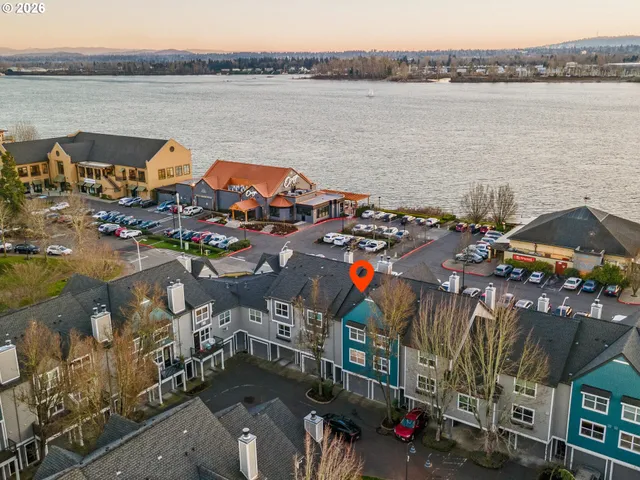 $485,000 | 758 Southeast Fairwinds Loop, Vancouver, WA 98661