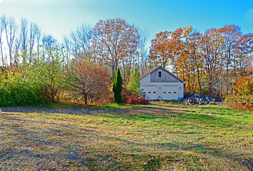 138 Saltmarsh Pond Road Gilford, NH 03249 - Photo 3 of 36 Gallery Image 3