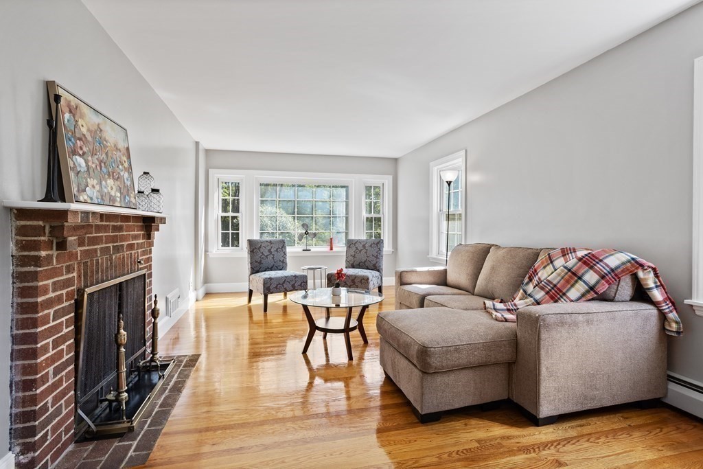 510 Lexington Road Concord, MA 01742 - Photo 10 of 28