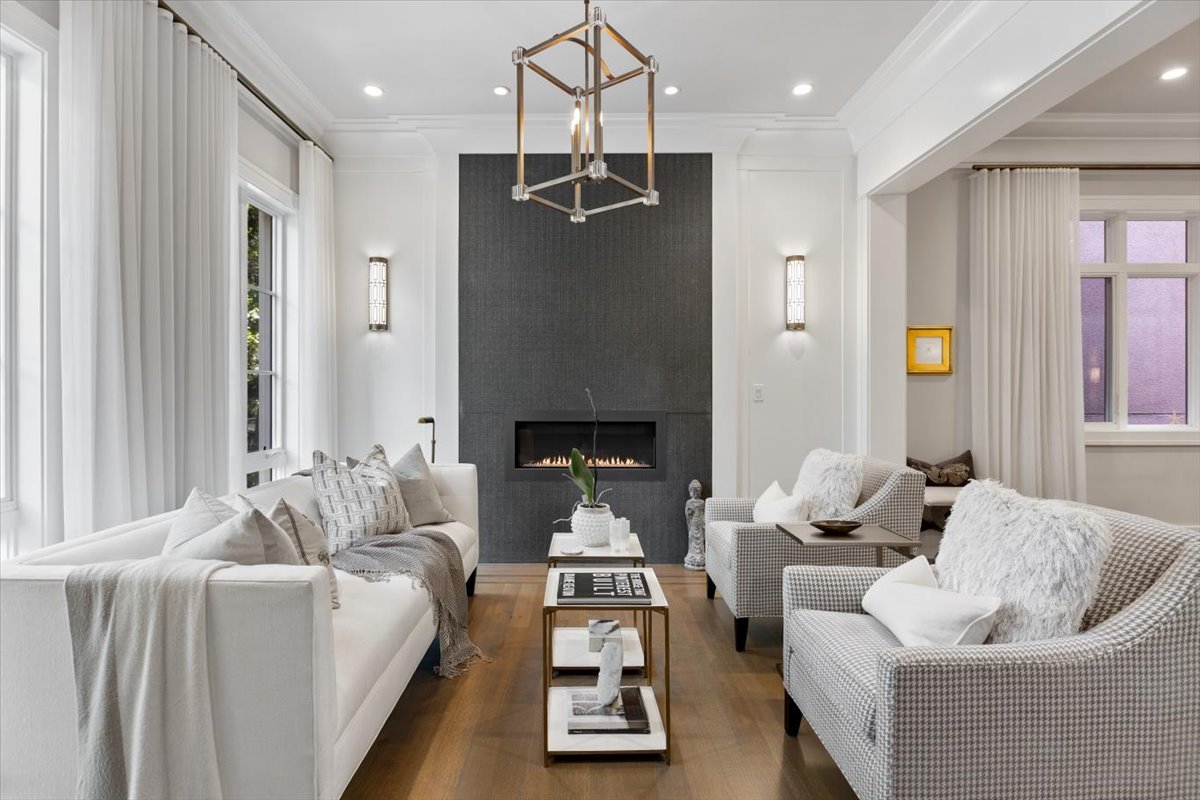 2138 North Seminary Avenue Chicago, IL 60614 - Photo 2 of 76 a living room with furniture and a fireplace