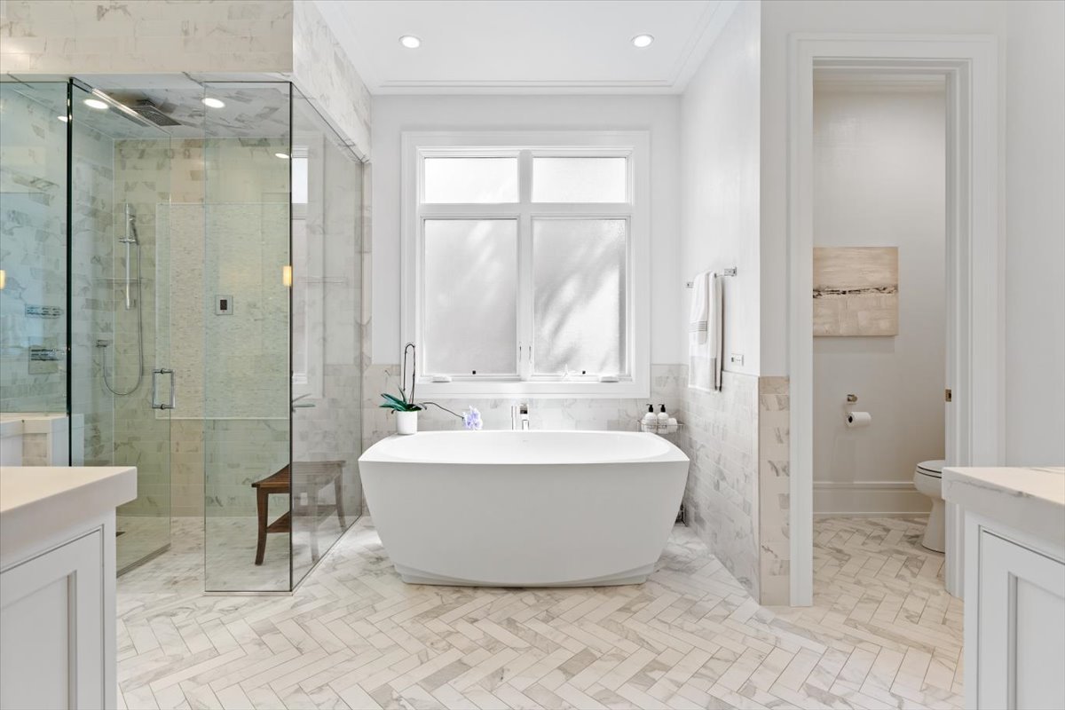 2138 North Seminary Avenue Chicago, IL 60614 - Photo 36 of 76 a spacious bathroom with a bathtub and shower