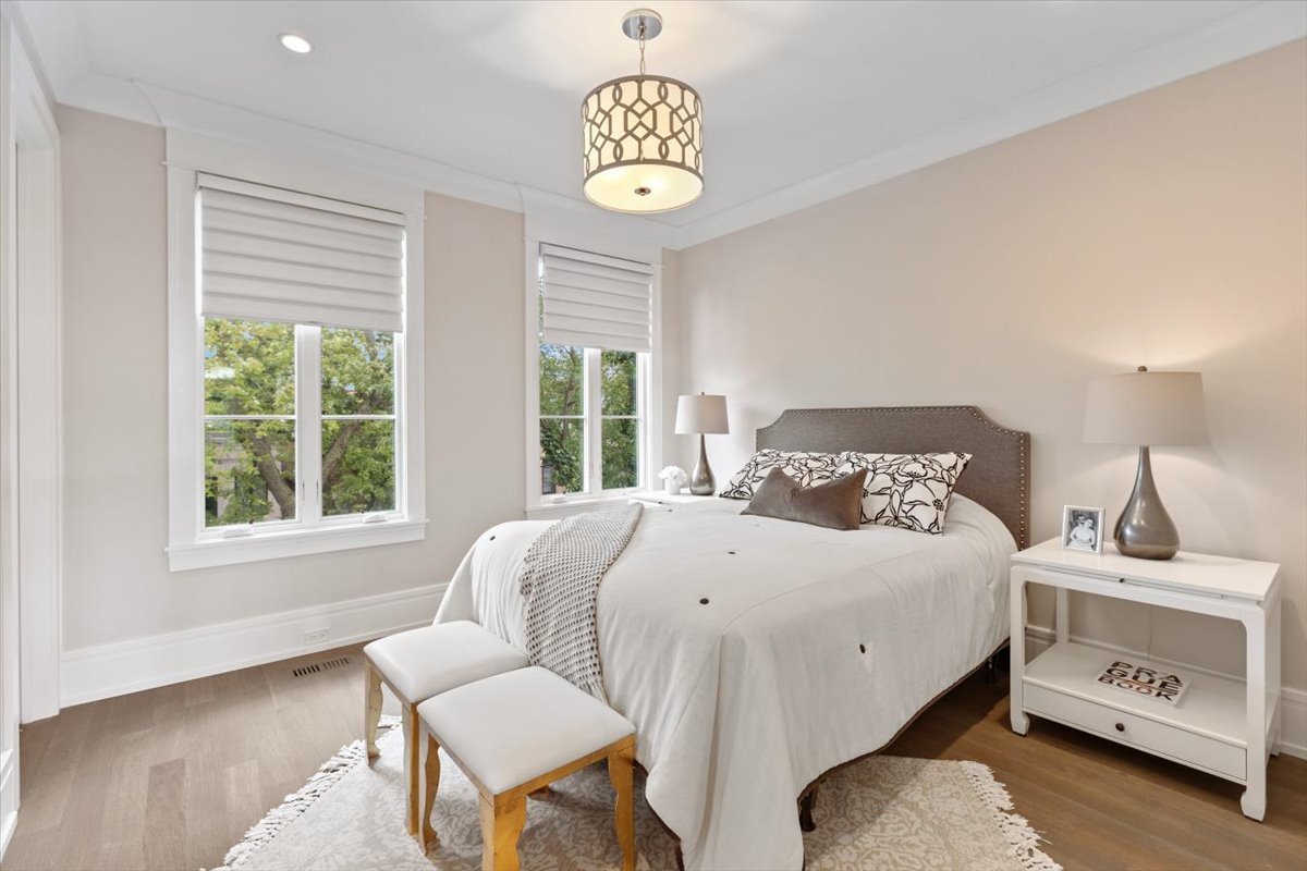 2138 North Seminary Avenue Chicago, IL 60614 - Photo 45 of 76