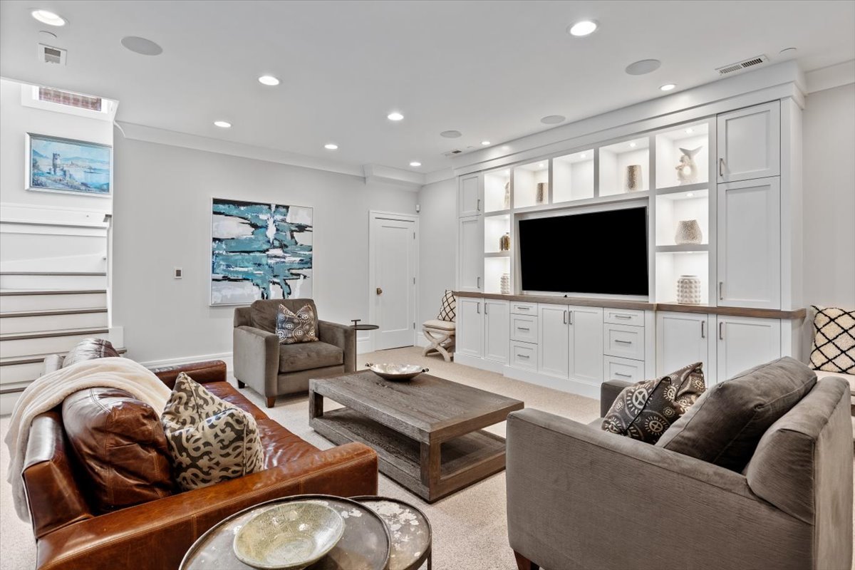 2138 North Seminary Avenue Chicago, IL 60614 - Photo 54 of 76 a living room with furniture and a flat screen tv