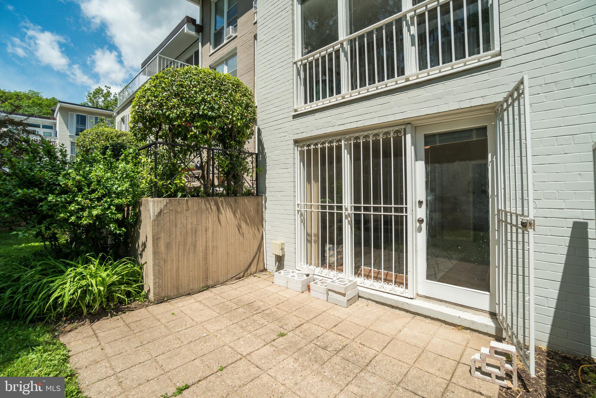 257 G Street Southwest, Unit 110 Washington, DC 20024 - Photo 22 of 33 Outdoor patio