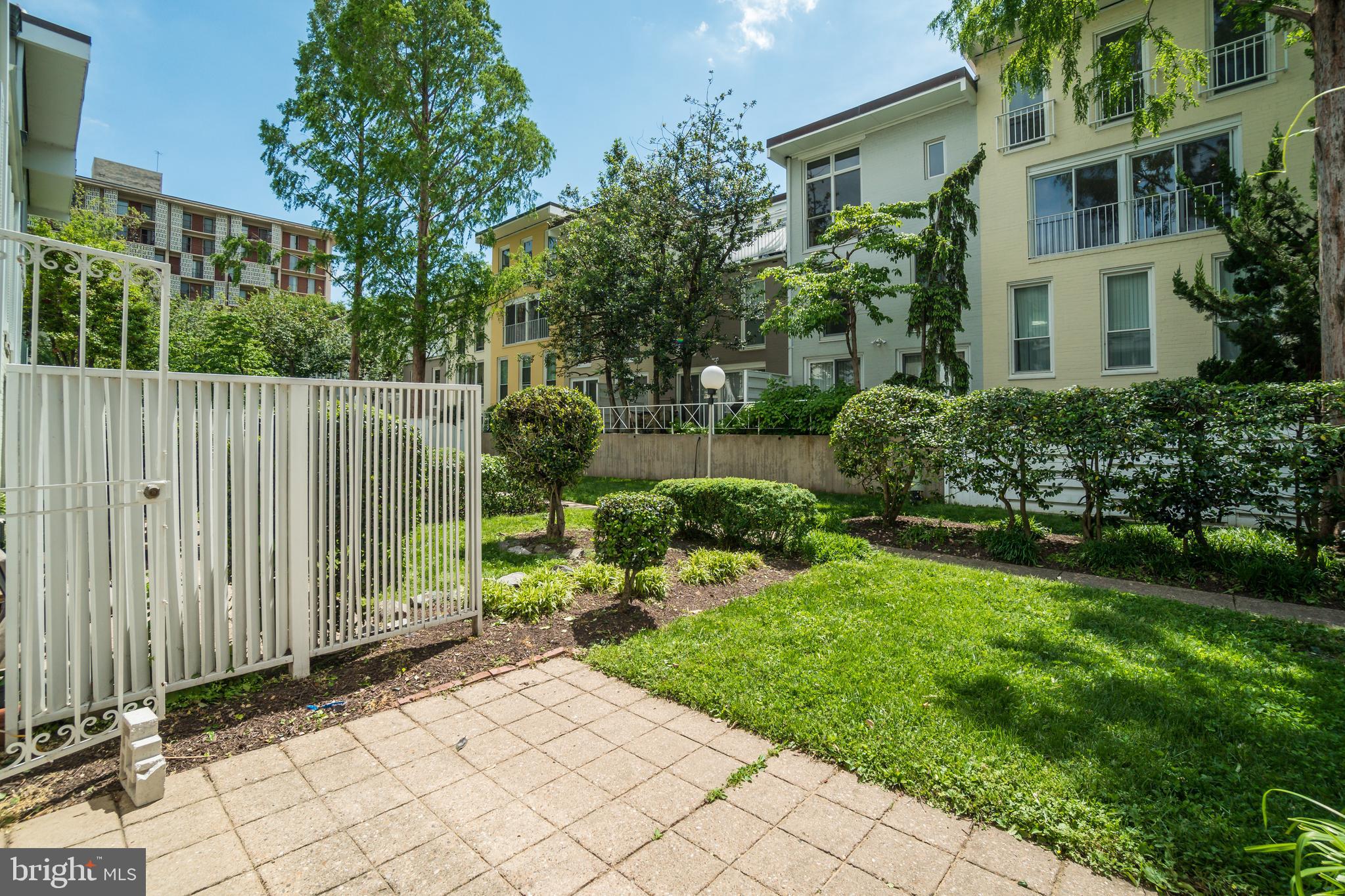 257 G Street Southwest, Unit 110 Washington, DC 20024 - Photo 23 of 33 Outdoor patio