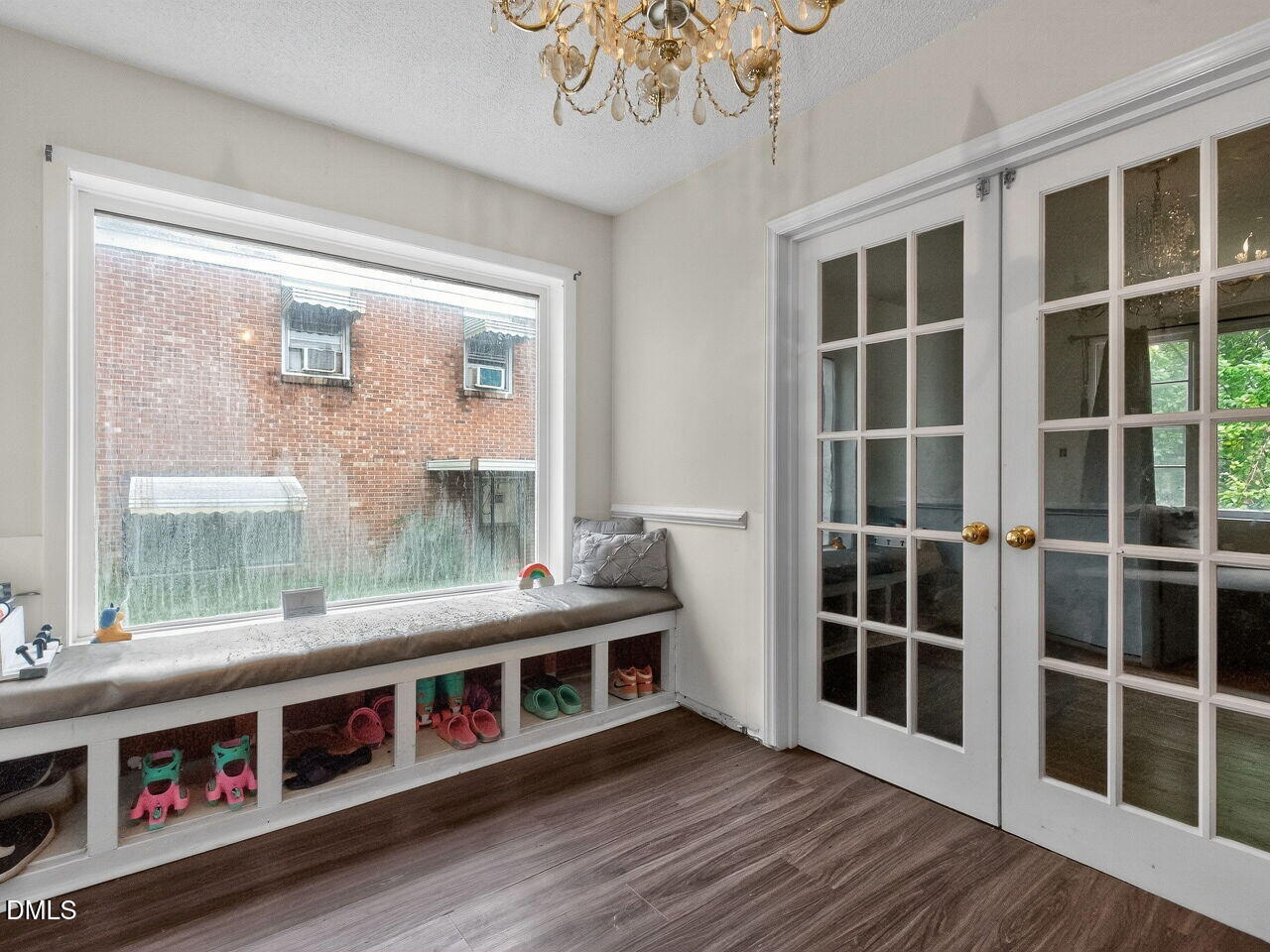 1103 Kitt Place Raleigh, NC 27610 - Photo 9 of 28 009-1280x960-photo