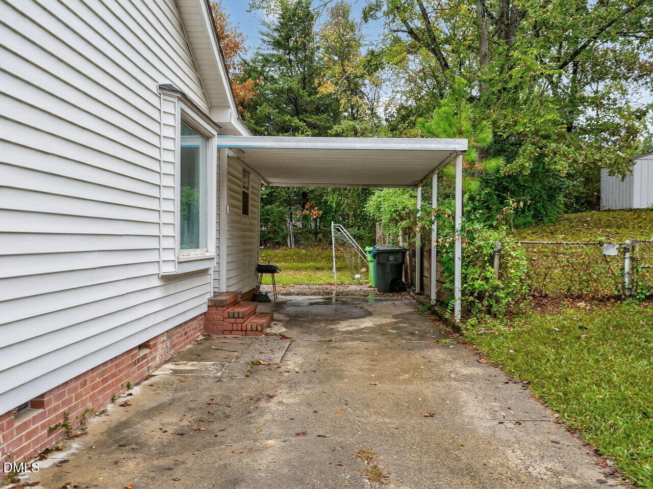 1103 Kitt Place Raleigh, NC 27610 - Photo 25 of 28 025-1280x960-photo