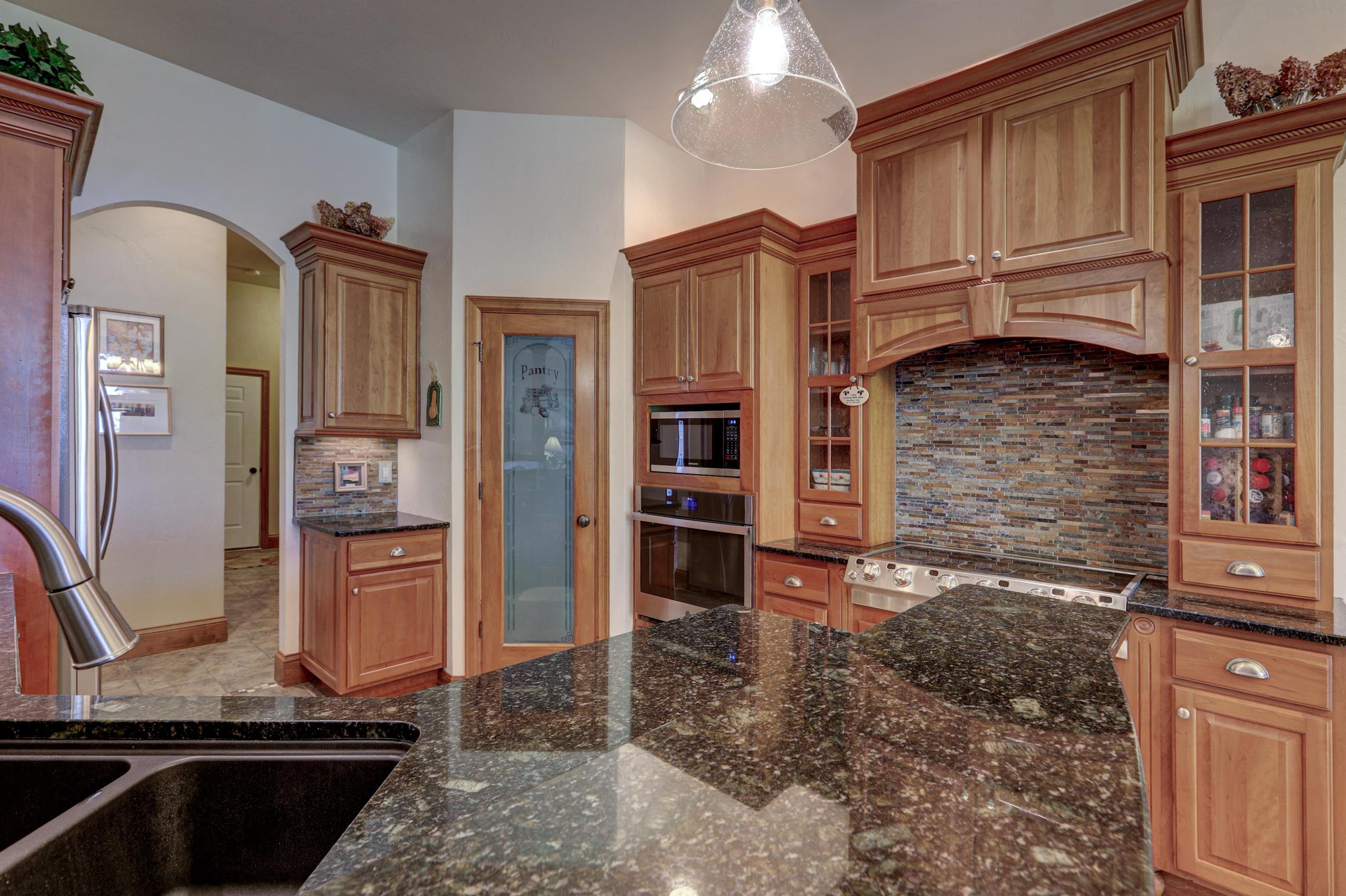 W3552 Equestrian Trail Appleton, WI 54913 - Photo 30 of 58