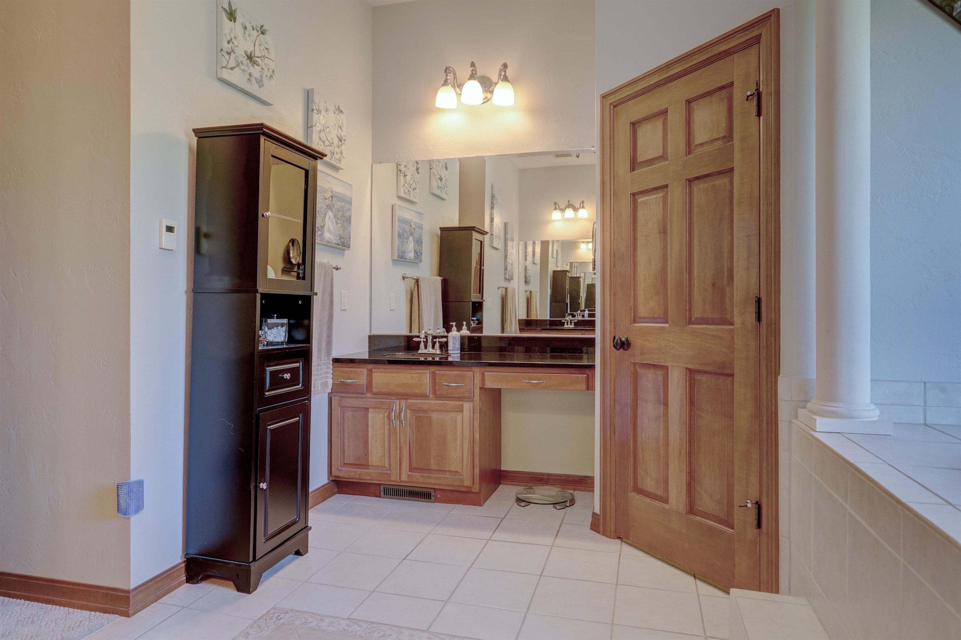 W3552 Equestrian Trail Appleton, WI 54913 - Photo 38 of 58