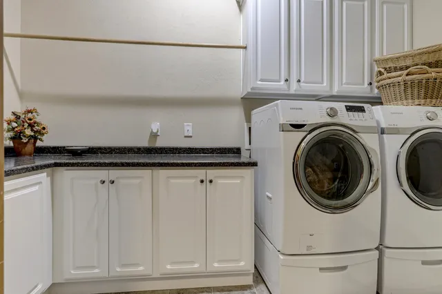 $1,250,000 | W3552 Equestrian Trail, Appleton, WI 54913