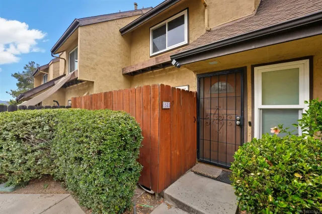 $450,000 | 1585 Stone Edge Circle, El Cajon, CA 92021