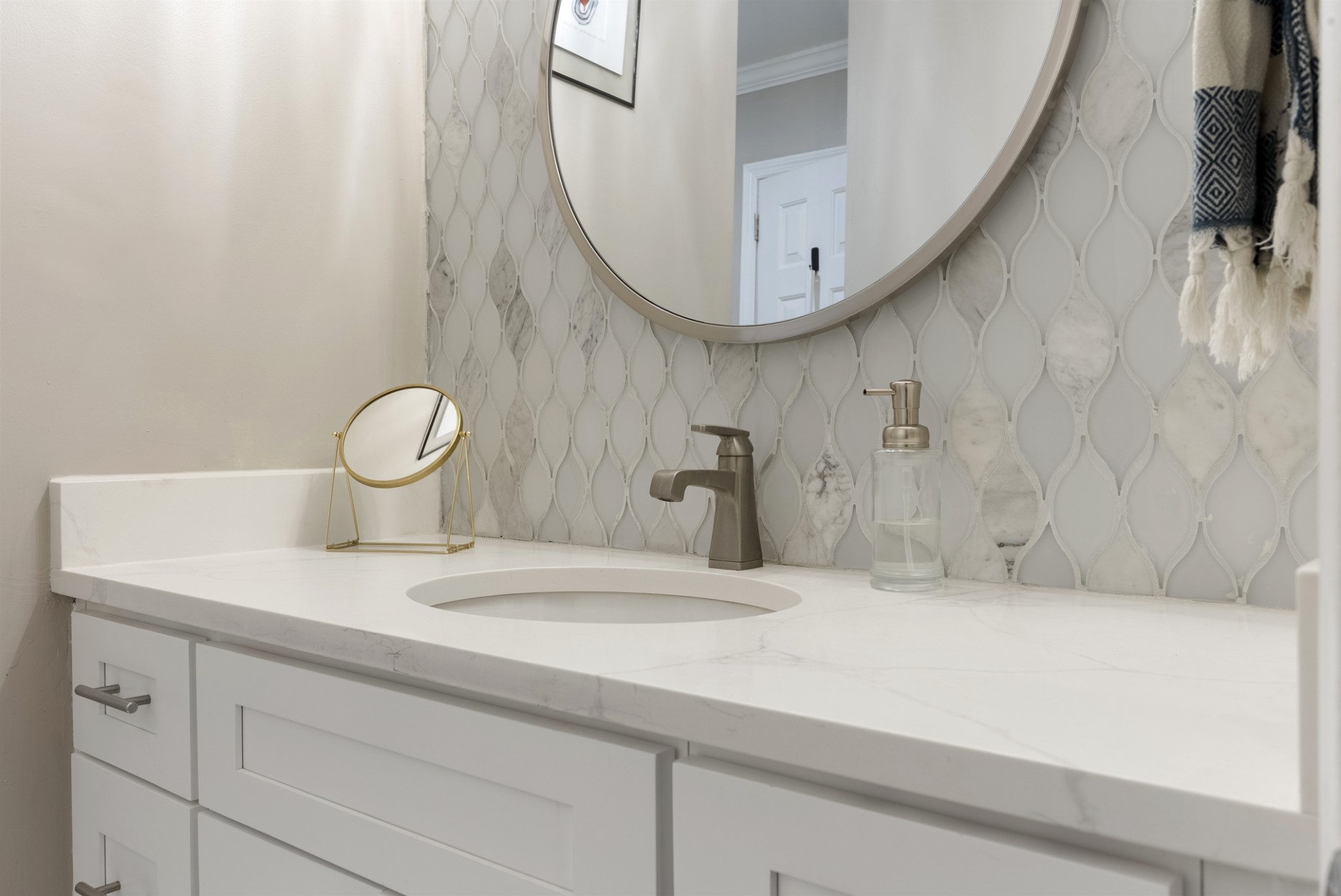 741 Fox Ridge Drive Brentwood, TN 37027 - Photo 28 of 38 a bathroom with a sink and a mirror