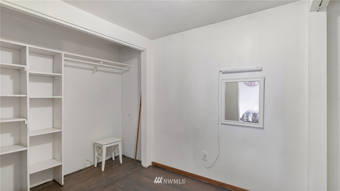508 Southwest 3rd Place Renton, WA 98057 - Photo 15 of 23 a view of an empty room