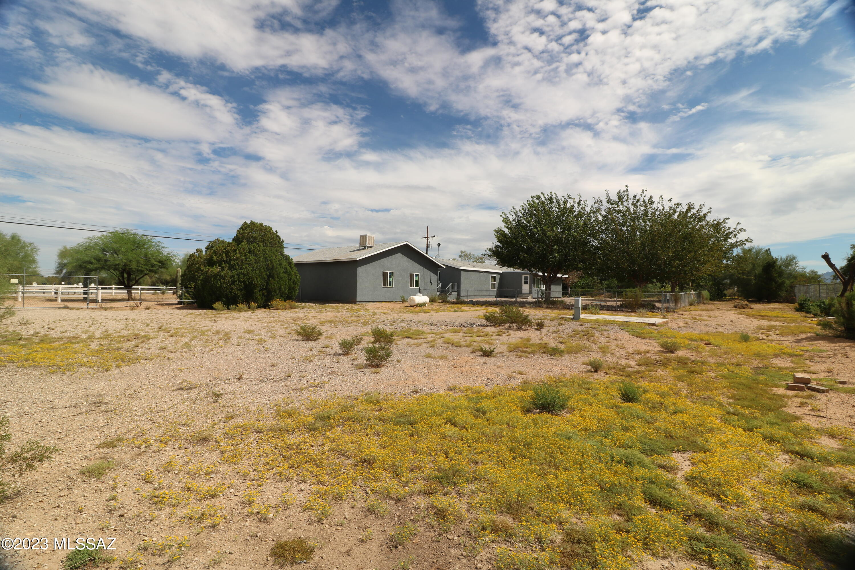 12481 West Mile Wide Road Tucson, AZ 85743 - Photo 15 of 36 Gallery Image 15
