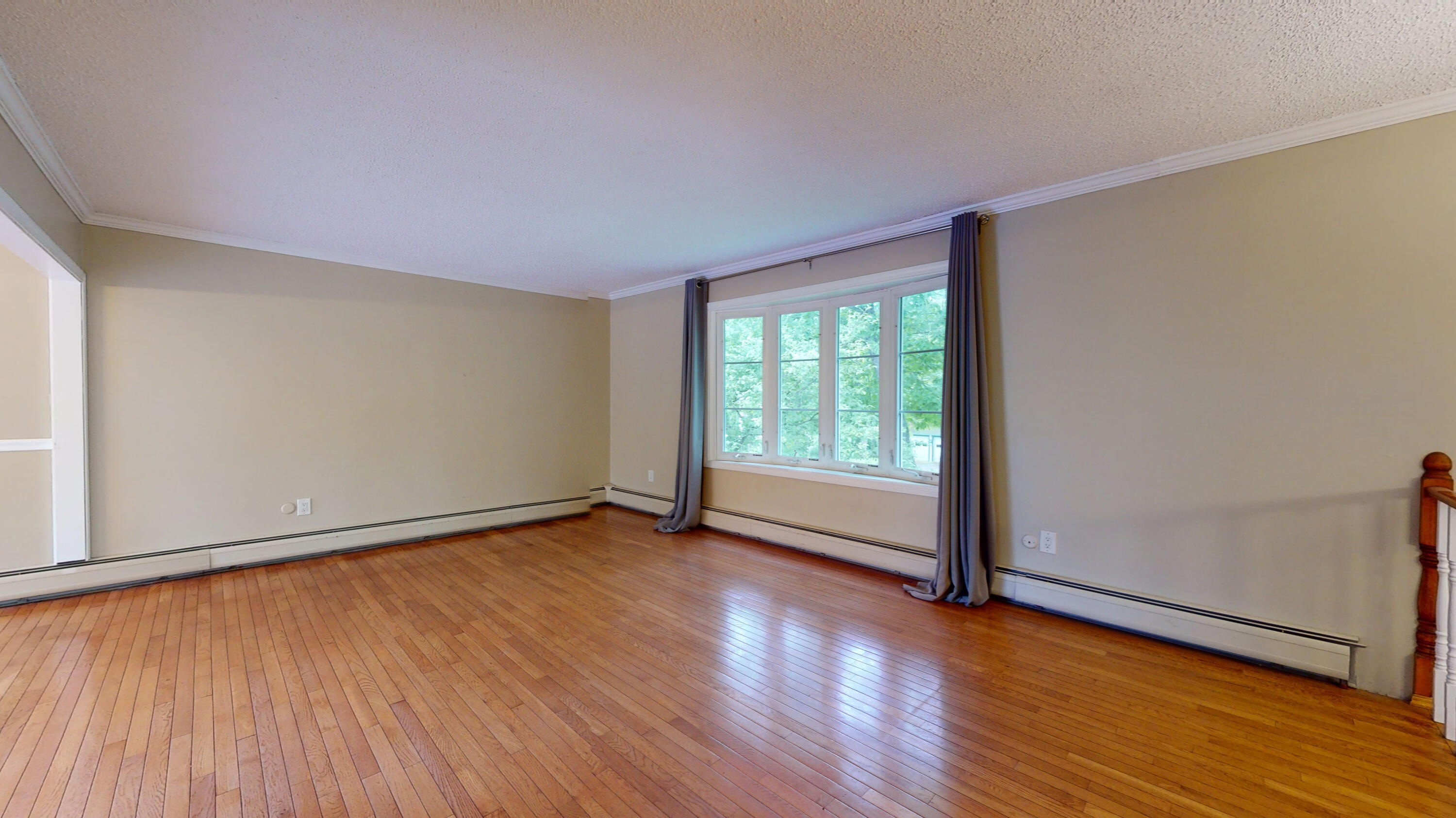 8 Cleveland Place Waterville, ME 04901 - Photo 12 of 49 livingroom