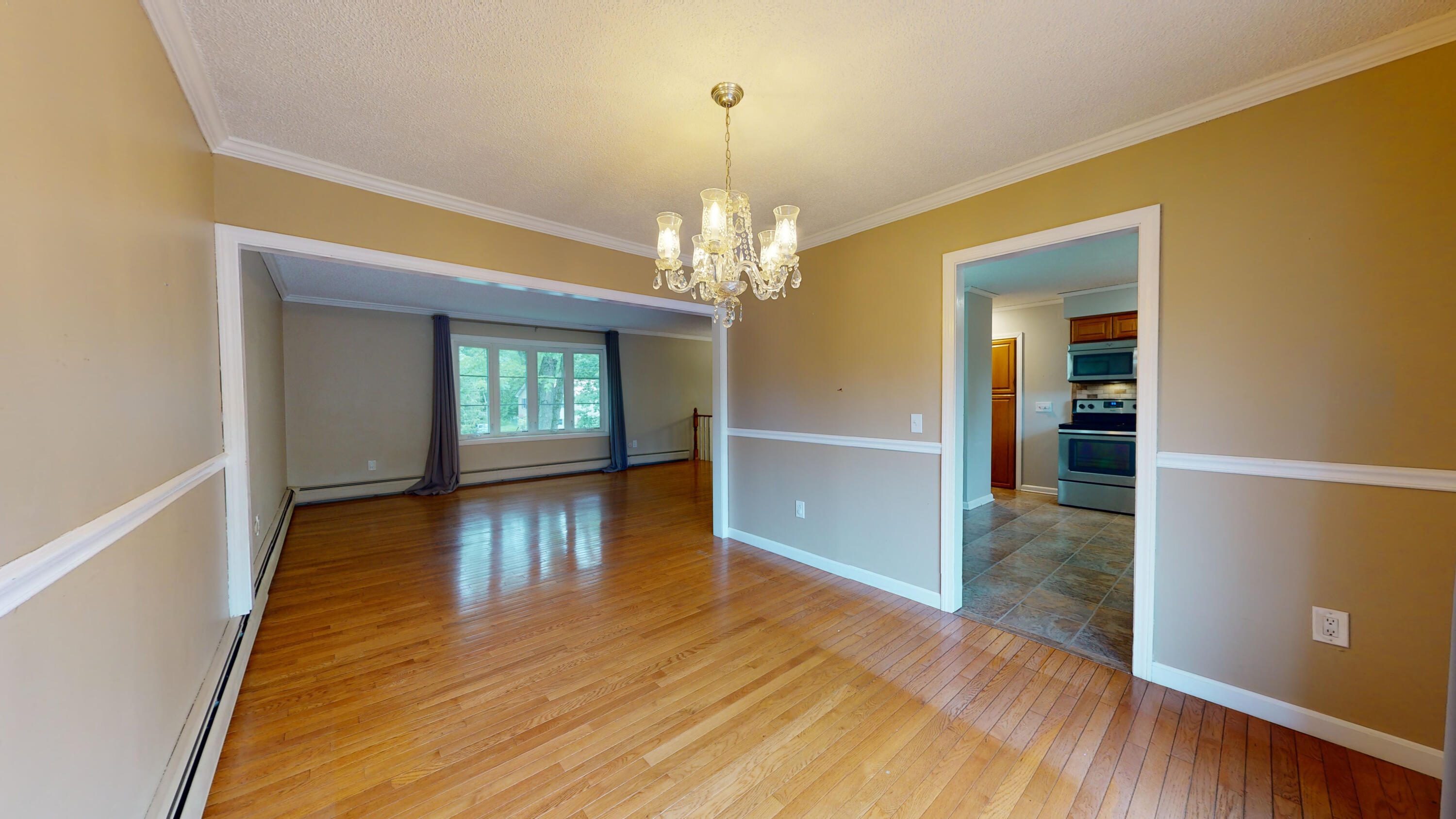 8 Cleveland Place Waterville, ME 04901 - Photo 17 of 49 dining room