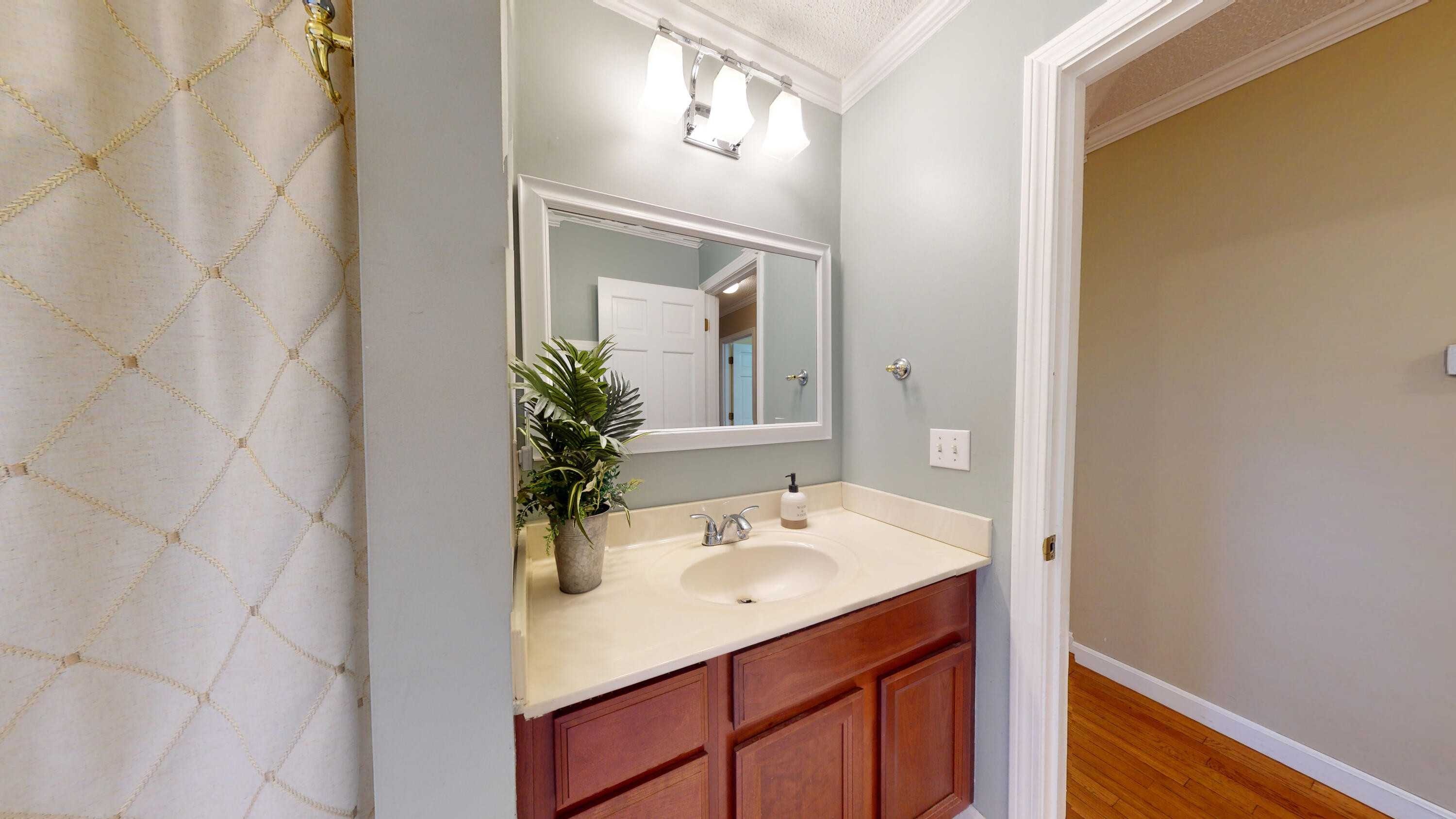 8 Cleveland Place Waterville, ME 04901 - Photo 22 of 49 main bath