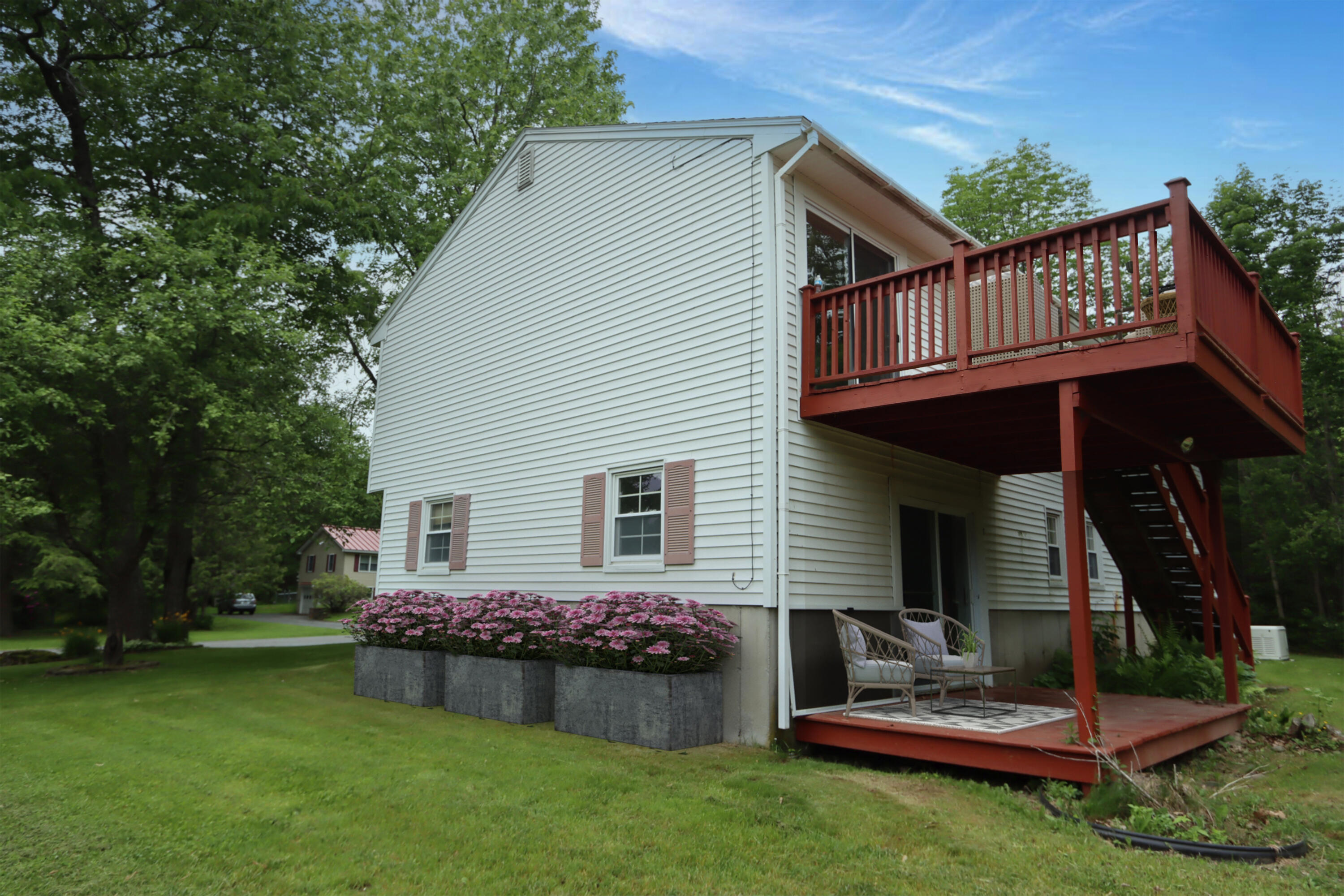 8 Cleveland Place Waterville, ME 04901 - Photo 45 of 49 Side