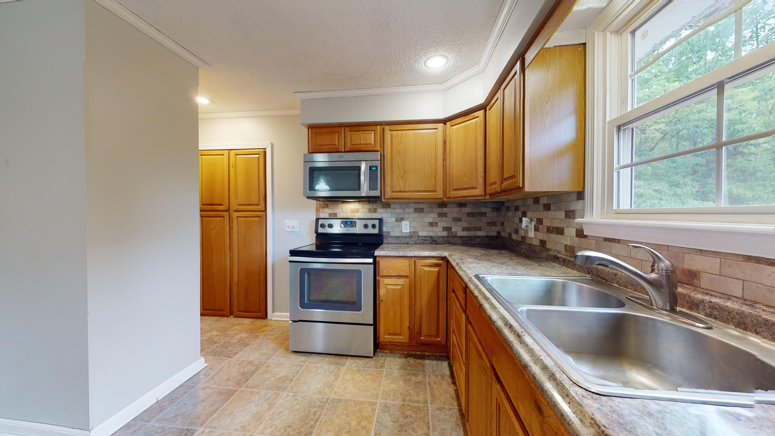 8 Cleveland Place Waterville, ME 04901 - Photo 6 of 49 kitchen