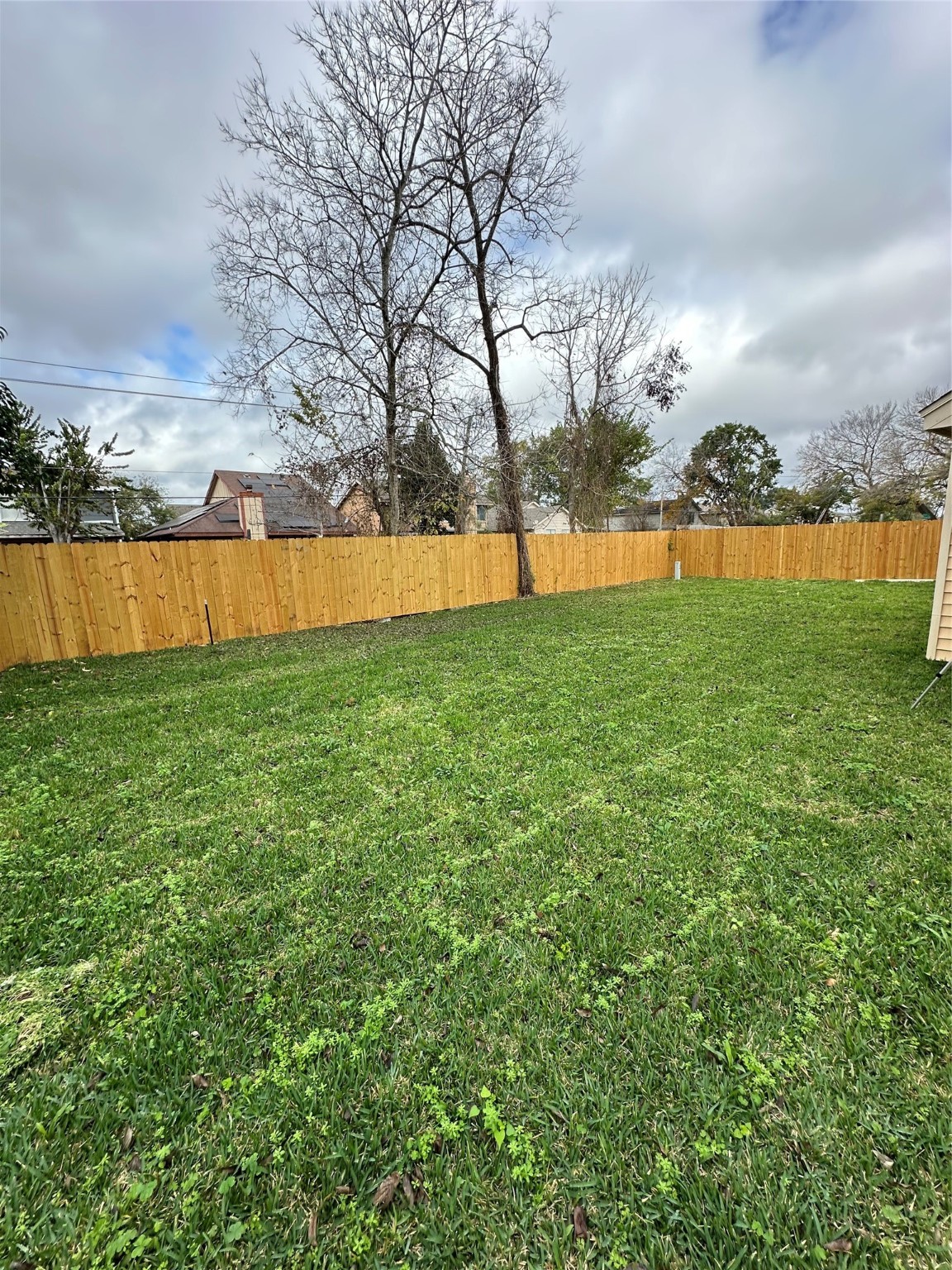 11406 Caesar Drive Houston, TX 77477 - Photo 5 of 16